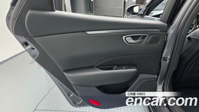 Renault Korea SM6 2024 — photo 15