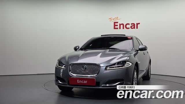 Jaguar XF 2013 — photo 3