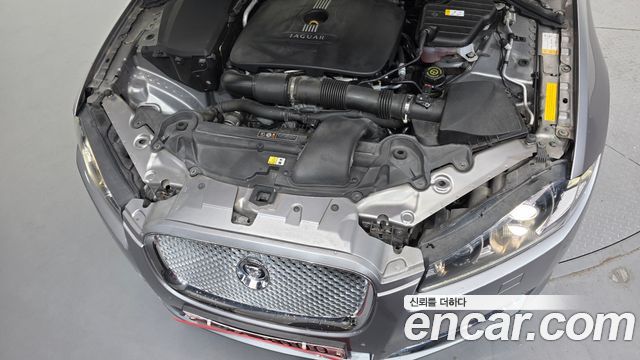 Jaguar XF 2013 — photo 6