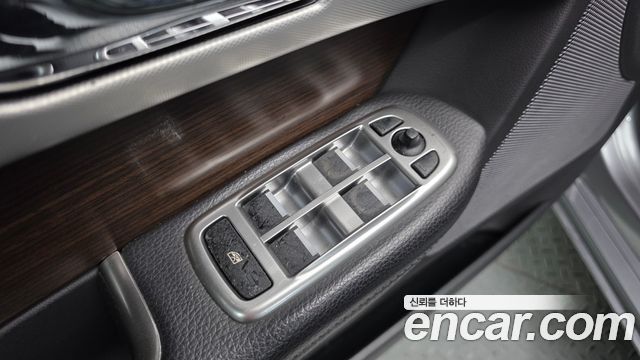 Jaguar XF 2013 — photo 13