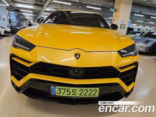 Lamborghini Urus 2022 — photo 5