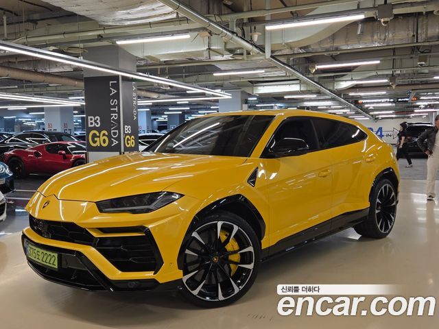 Lamborghini Urus 2022 — photo 20