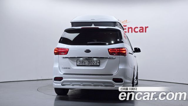 Kia Canival 2019 — photo 4