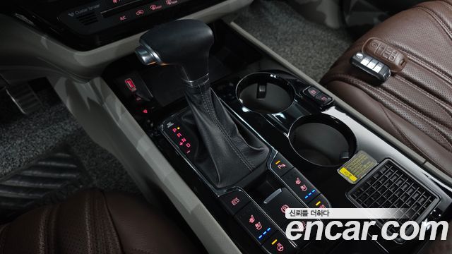 Kia Canival 2019 — photo 9