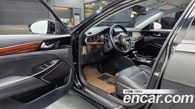 Kia K7 2016 — photo 10