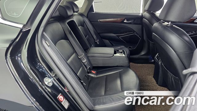 Kia K7 2016 — photo 11
