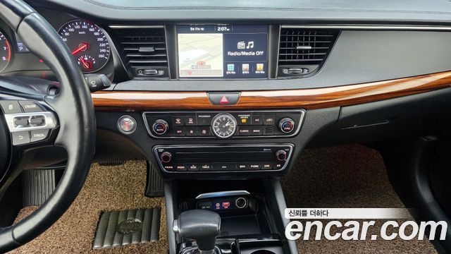 Kia K7 2016 — photo 14
