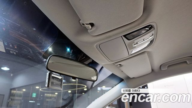 Kia K7 2016 — photo 20
