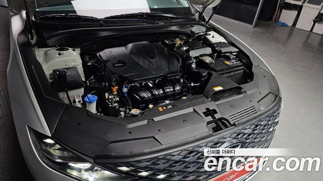 Hyundai Grandeur 2023 — photo 6