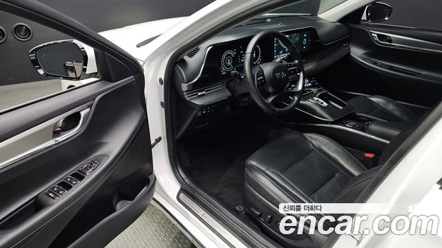 Hyundai Grandeur 2023 — photo 10