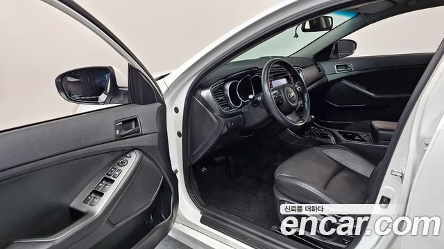 Kia K5 2015 — photo 10