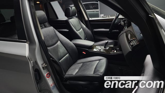 BMW X3 2011 — photo 11