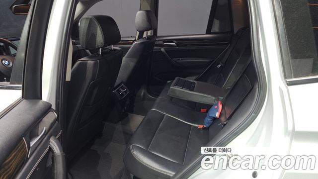 BMW X3 2011 — photo 12
