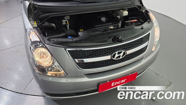 Hyundai Starex 2011 — photo 6