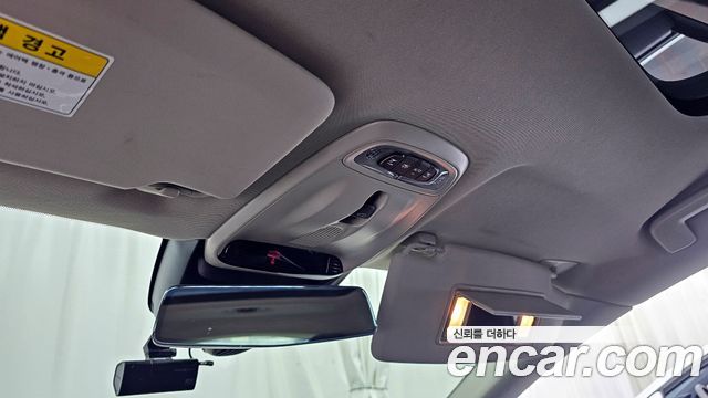 Volvo V40 2015 — photo 18