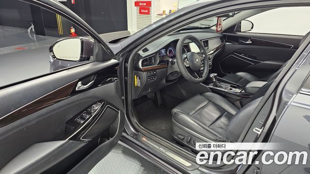 Kia K7 2019 — photo 10