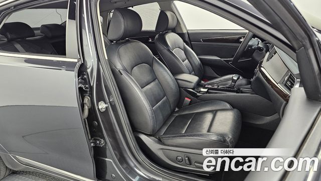 Kia K7 2019 — photo 12