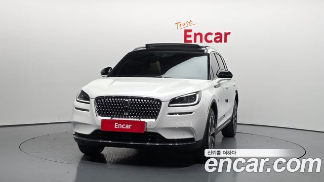 Lincoln Corsair 2022 — photo 3