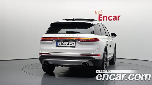 Lincoln Corsair 2022 — photo 4