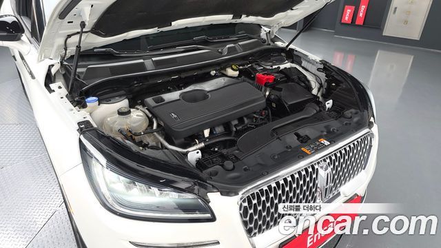 Lincoln Corsair 2022 — photo 6