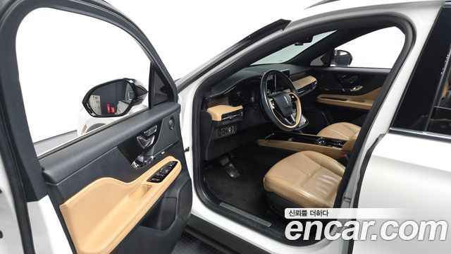 Lincoln Corsair 2022 — photo 10