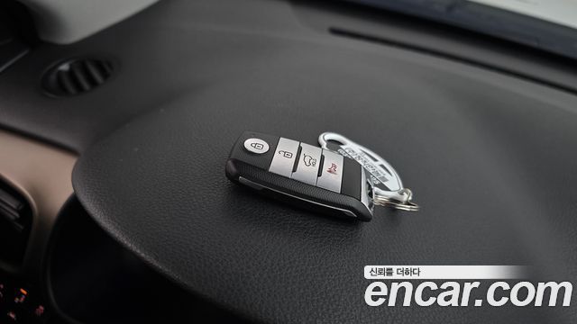 Kia Stonic 2019 — photo 16