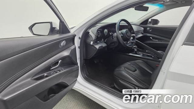 Hyundai AVANTE 2021 — photo 10