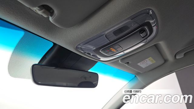 Hyundai AVANTE 2021 — photo 17