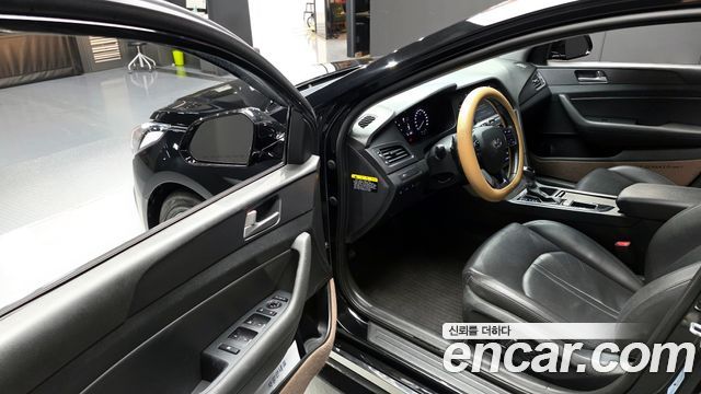Hyundai Sonata 2016 — photo 13