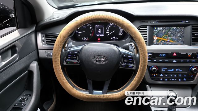 Hyundai Sonata 2016 — photo 19