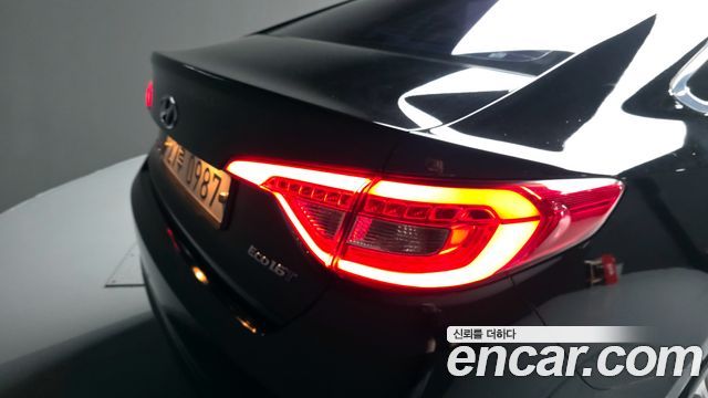 Hyundai Sonata 2016 — photo 9