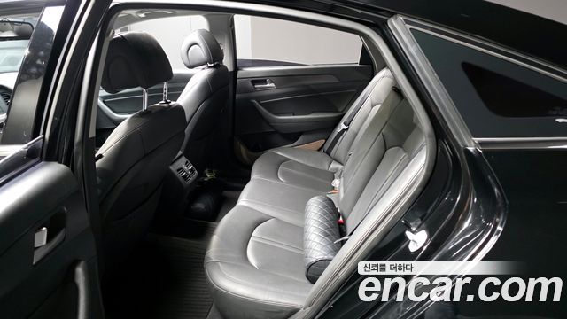 Hyundai Sonata 2016 — photo 16