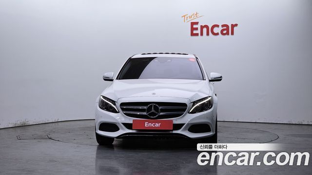 Mercedes-Benz C-Class 2018 — photo 3