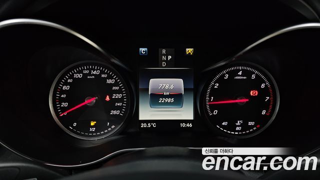 Mercedes-Benz C-Class 2018 — photo 8