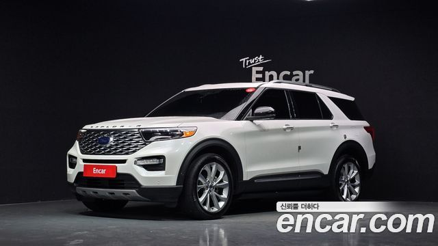 Ford Explorer 2021 — photo 1
