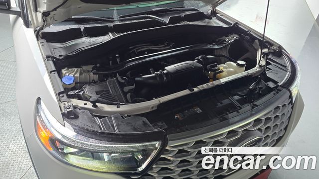 Ford Explorer 2021 — photo 6