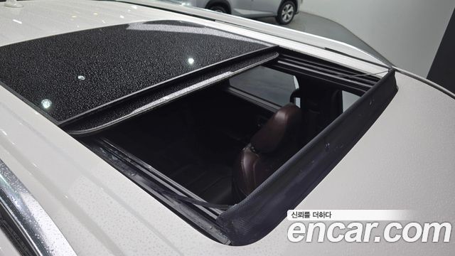 Ford Explorer 2021 — photo 18