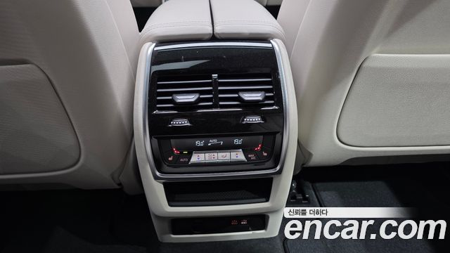 BMW X5 2026 — photo 35
