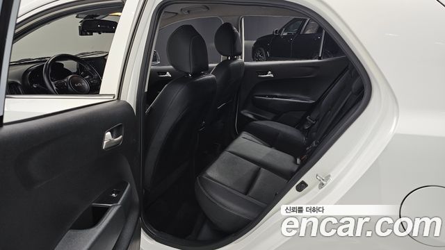 Kia morning 2023 — photo 12