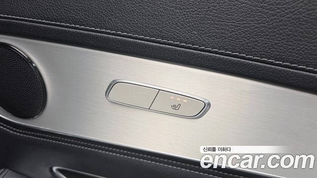 Mercedes-Benz GLC-Class 2017 — photo 25