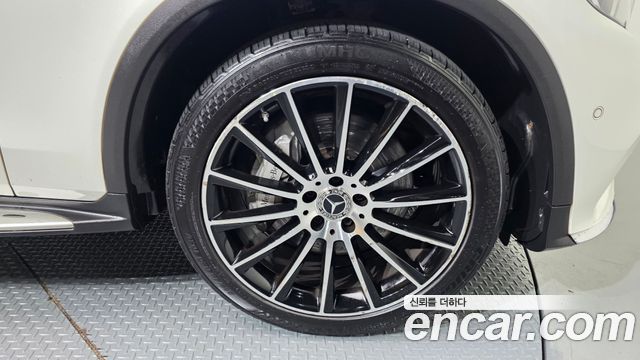 Mercedes-Benz GLC-Class 2017 — photo 7