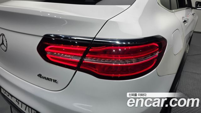 Mercedes-Benz GLC-Class 2017 — photo 9