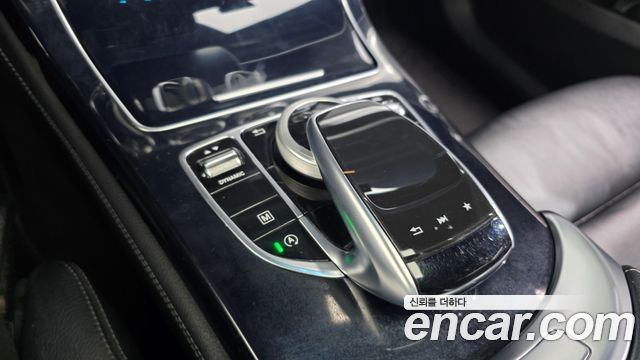 Mercedes-Benz GLC-Class 2017 — photo 33