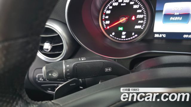 Mercedes-Benz GLC-Class 2017 — photo 34