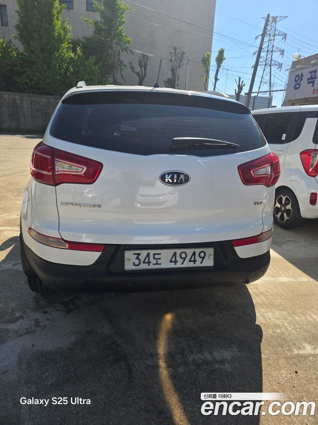 Kia Sportage 2012 — photo 4