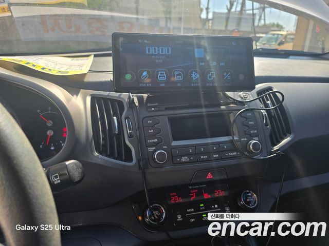 Kia Sportage 2012 — photo 13