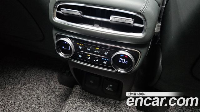 Genesis GV80 2020 — photo 19