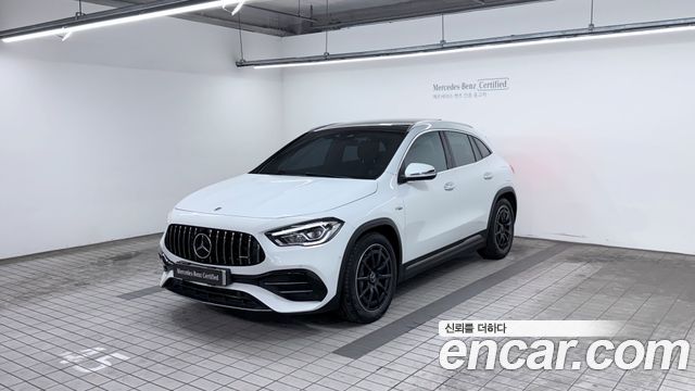 Mercedes-Benz GLA-Class 2023 — photo 1