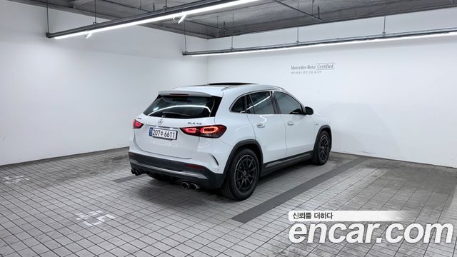 Mercedes-Benz GLA-Class 2023 — photo 2