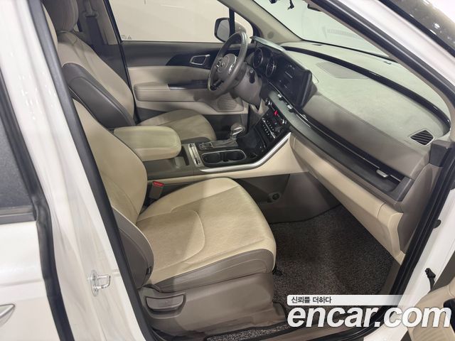 Kia Canival 2021 — photo 6